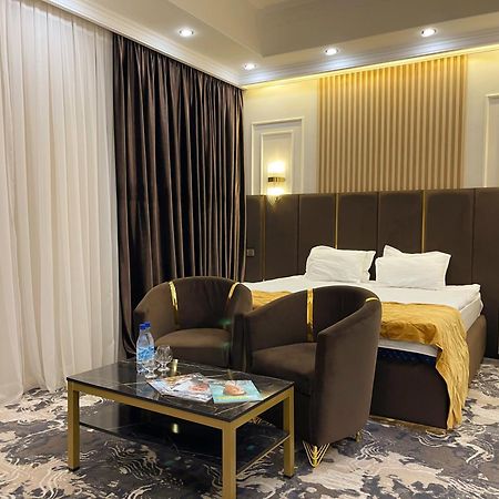 Jasmine Otel Taraz Dış mekan fotoğraf