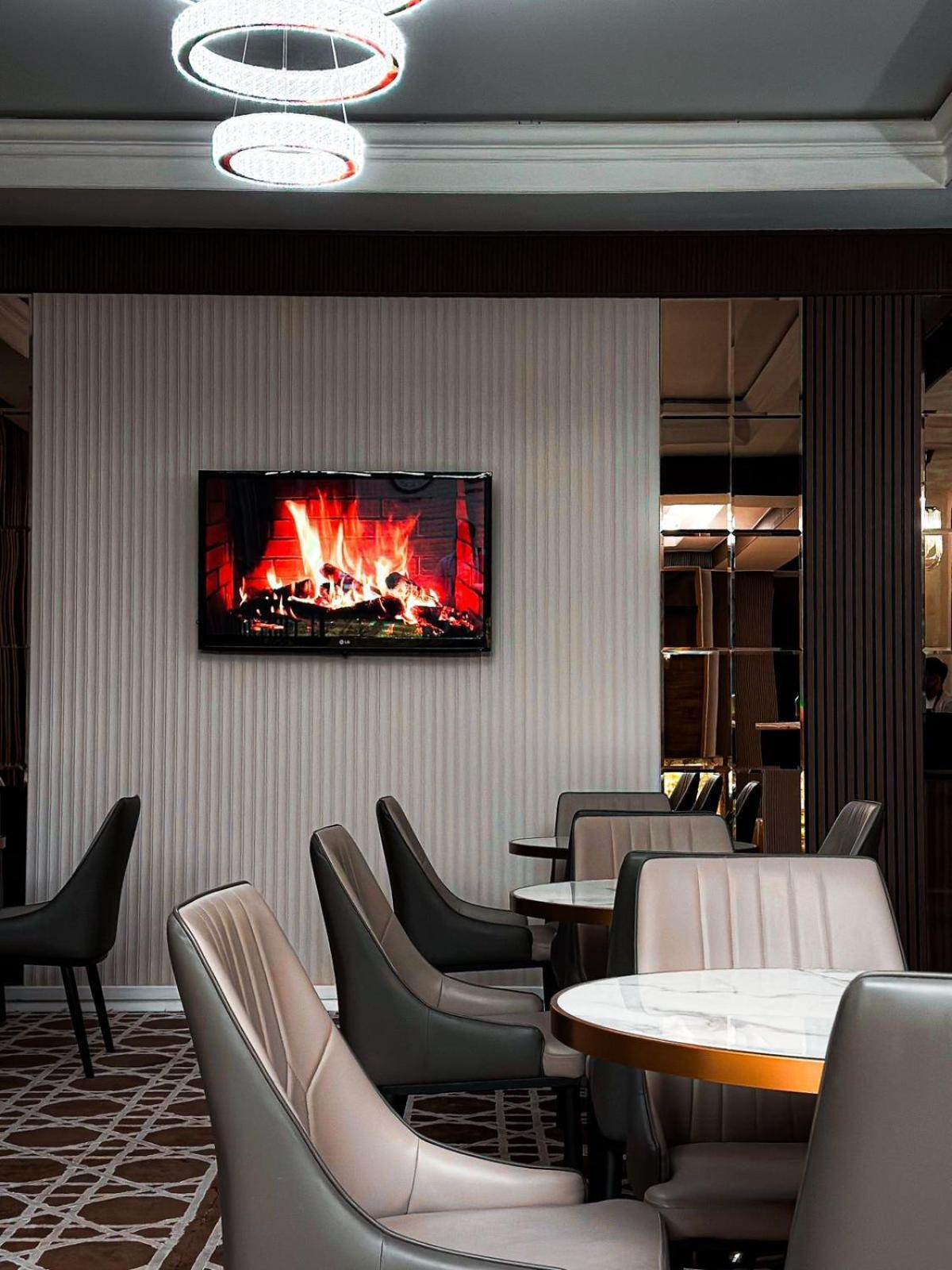 Jasmine Otel Taraz Dış mekan fotoğraf