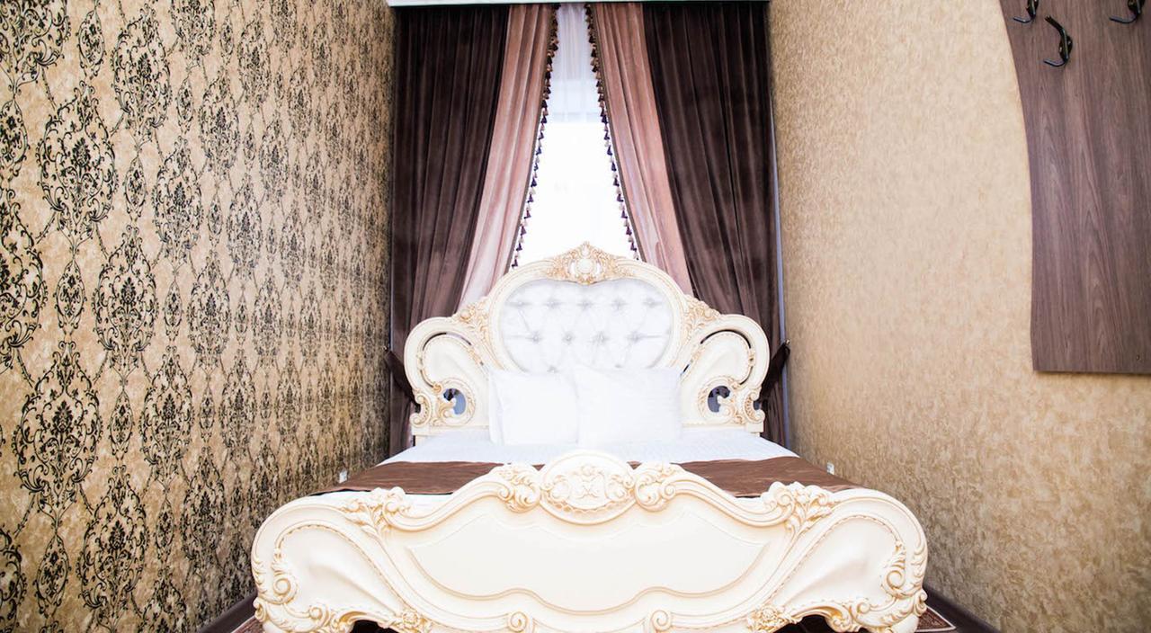 Jasmine Otel Taraz Dış mekan fotoğraf
